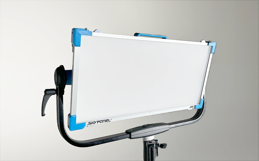 ARRI SKYPANEL 60-C　カラーライト